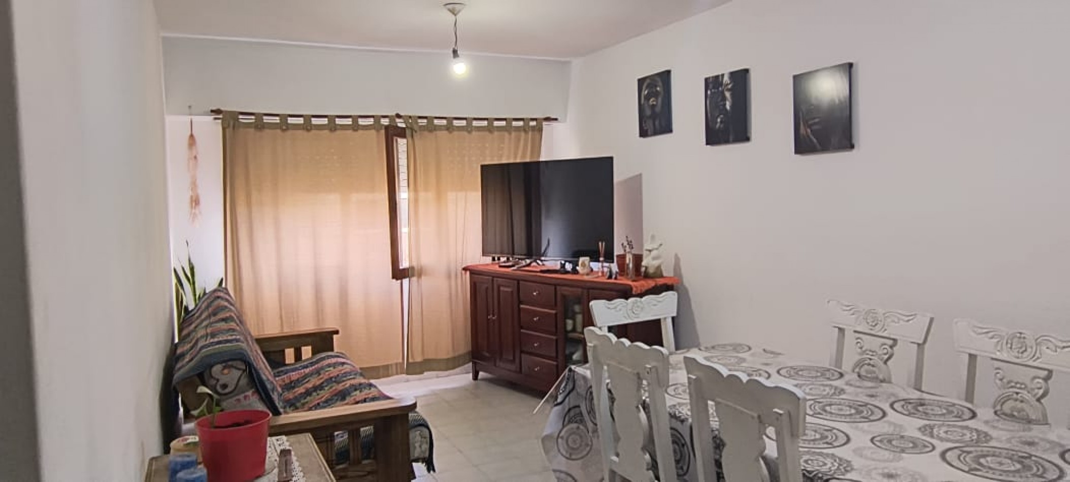 DEPARTAMENTO TRES AMBIENTES MUY LUMINOSO Y CON ESPACIO DE COCHERA