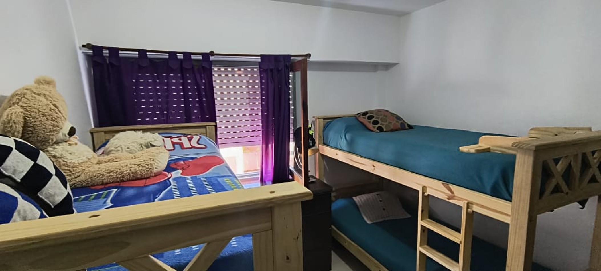 DEPARTAMENTO TRES AMBIENTES MUY LUMINOSO Y CON ESPACIO DE COCHERA