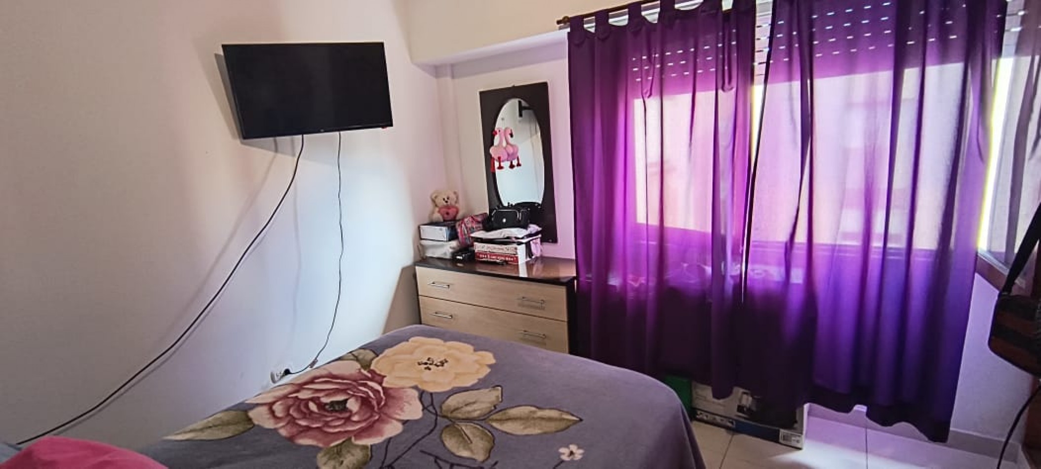 DEPARTAMENTO TRES AMBIENTES MUY LUMINOSO Y CON ESPACIO DE COCHERA