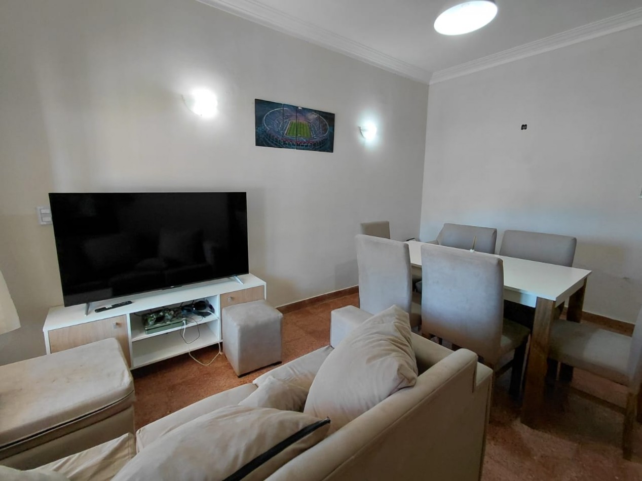 CHALET TRES AMBIENTES EN ESQUINA CON CONSTRUCCION PARA LOCAL