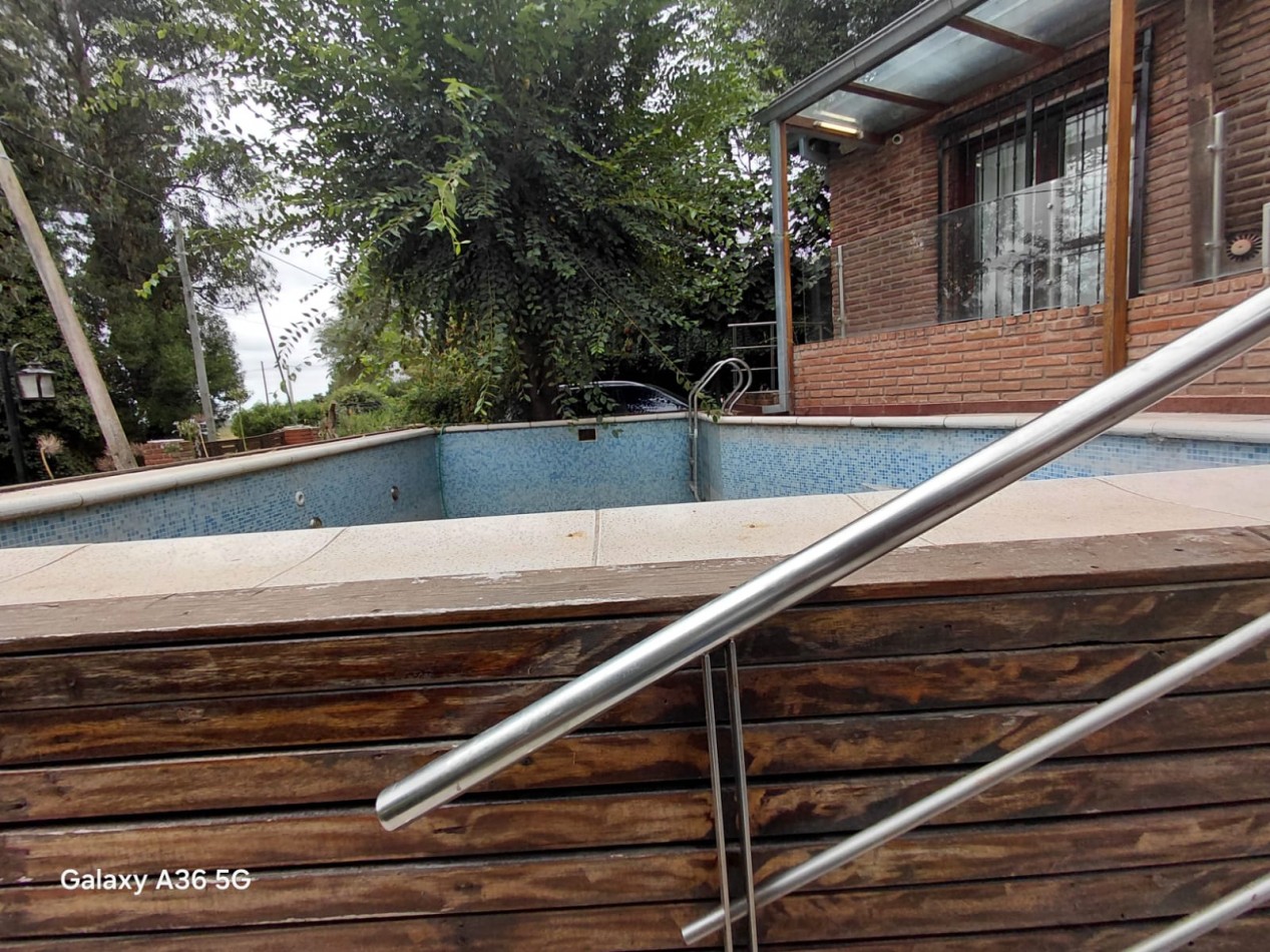 VENTA CASA  6 AMBIENTES  SIERRA DE LOS PADRES