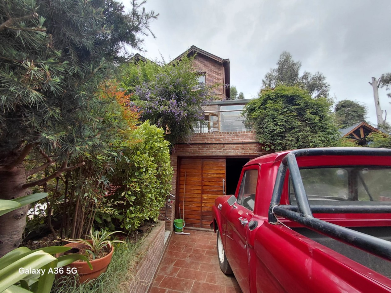 VENTA CASA  6 AMBIENTES  SIERRA DE LOS PADRES