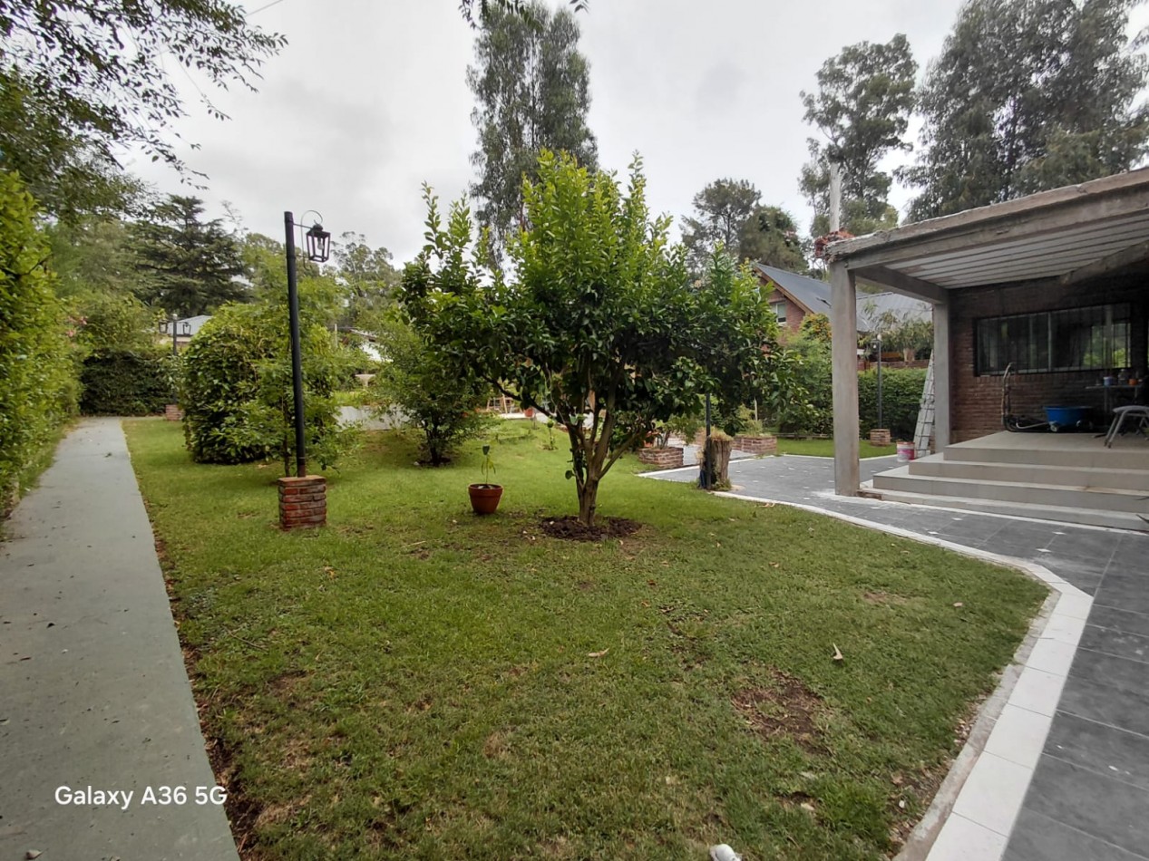 VENTA CASA  6 AMBIENTES  SIERRA DE LOS PADRES