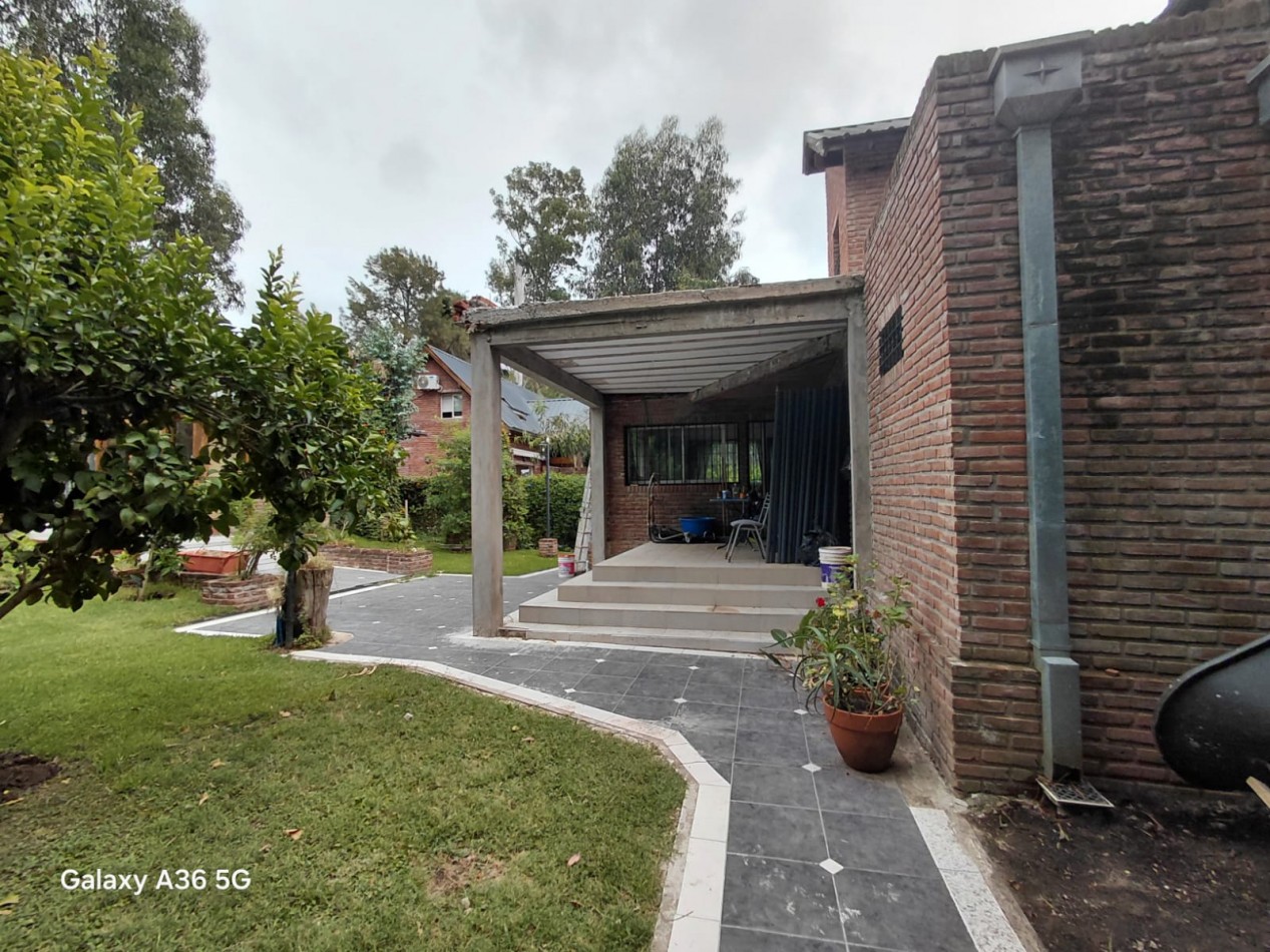 VENTA CASA  6 AMBIENTES  SIERRA DE LOS PADRES