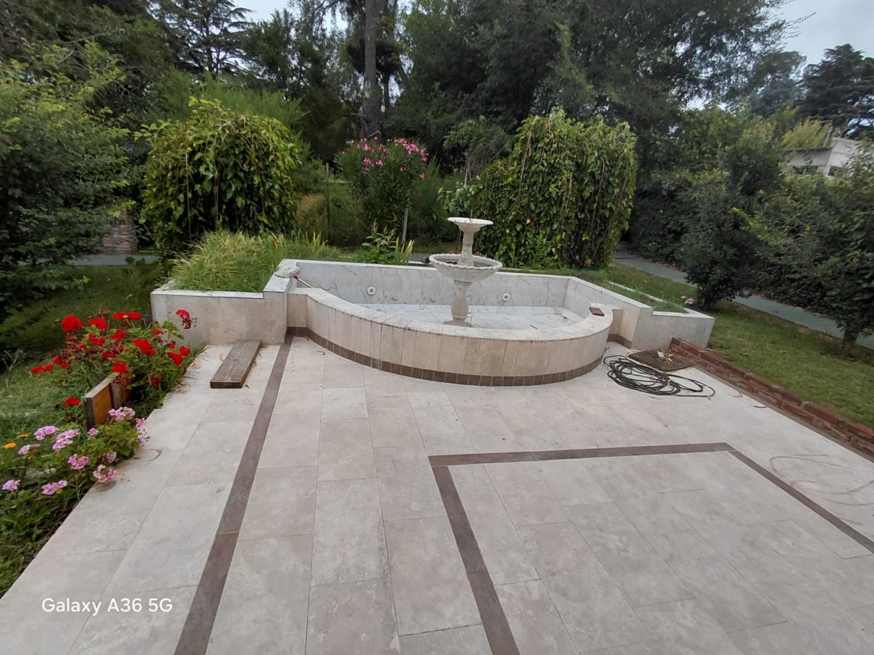 VENTA CASA  6 AMBIENTES  SIERRA DE LOS PADRES