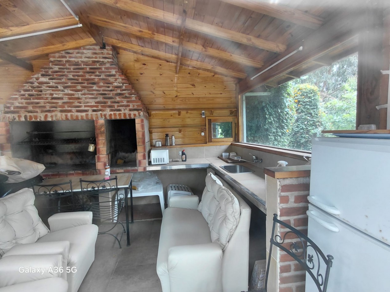 VENTA CASA  6 AMBIENTES  SIERRA DE LOS PADRES