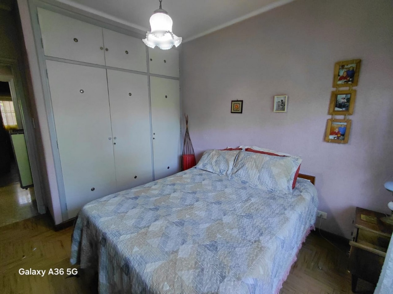 VENTA CHALET 4 AMBIENTES  EN PUNTA MOGOTES A DOS CUADRAS DEL MAR OPORTUNIDAD !!!