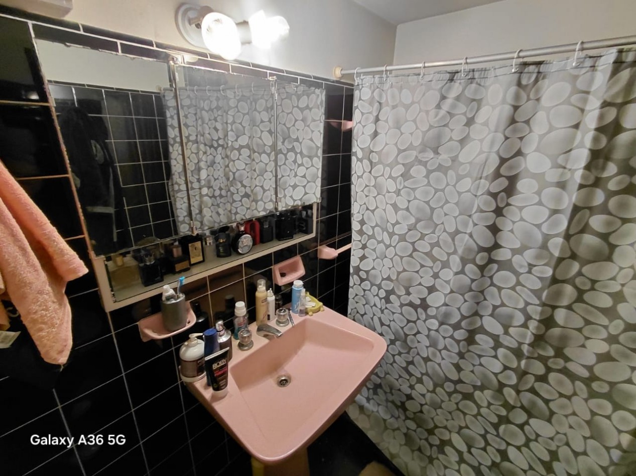 VENTA CHALET 4 AMBIENTES  EN PUNTA MOGOTES A DOS CUADRAS DEL MAR OPORTUNIDAD !!!