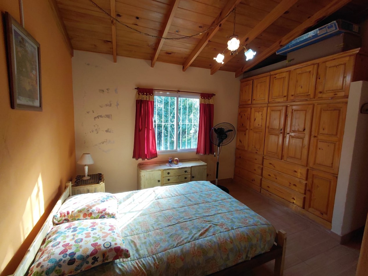 VENTA CASA TRES AMBIENTES CON GALERIA Y PARQUE   EN BARRIO ACANTILADOS