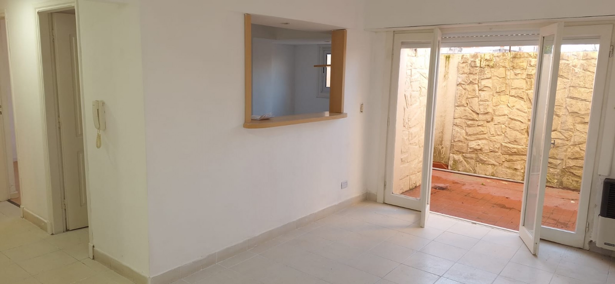 DEPARTAMENTO 3 AMBIENTES CON PATIO Y BAULERA