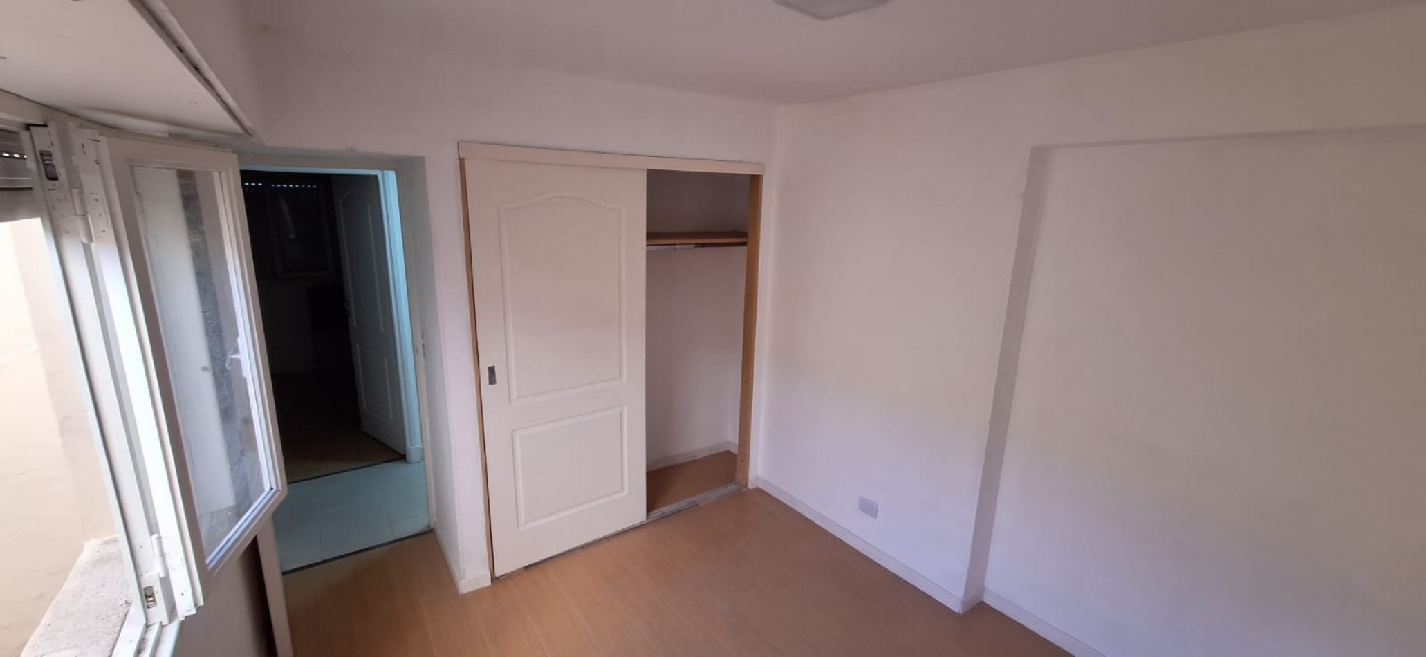 DEPARTAMENTO 3 AMBIENTES CON PATIO Y BAULERA