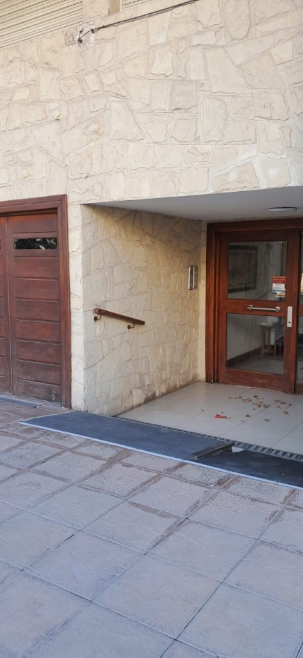 DEPARTAMENTO 3 AMBIENTES CON PATIO Y BAULERA