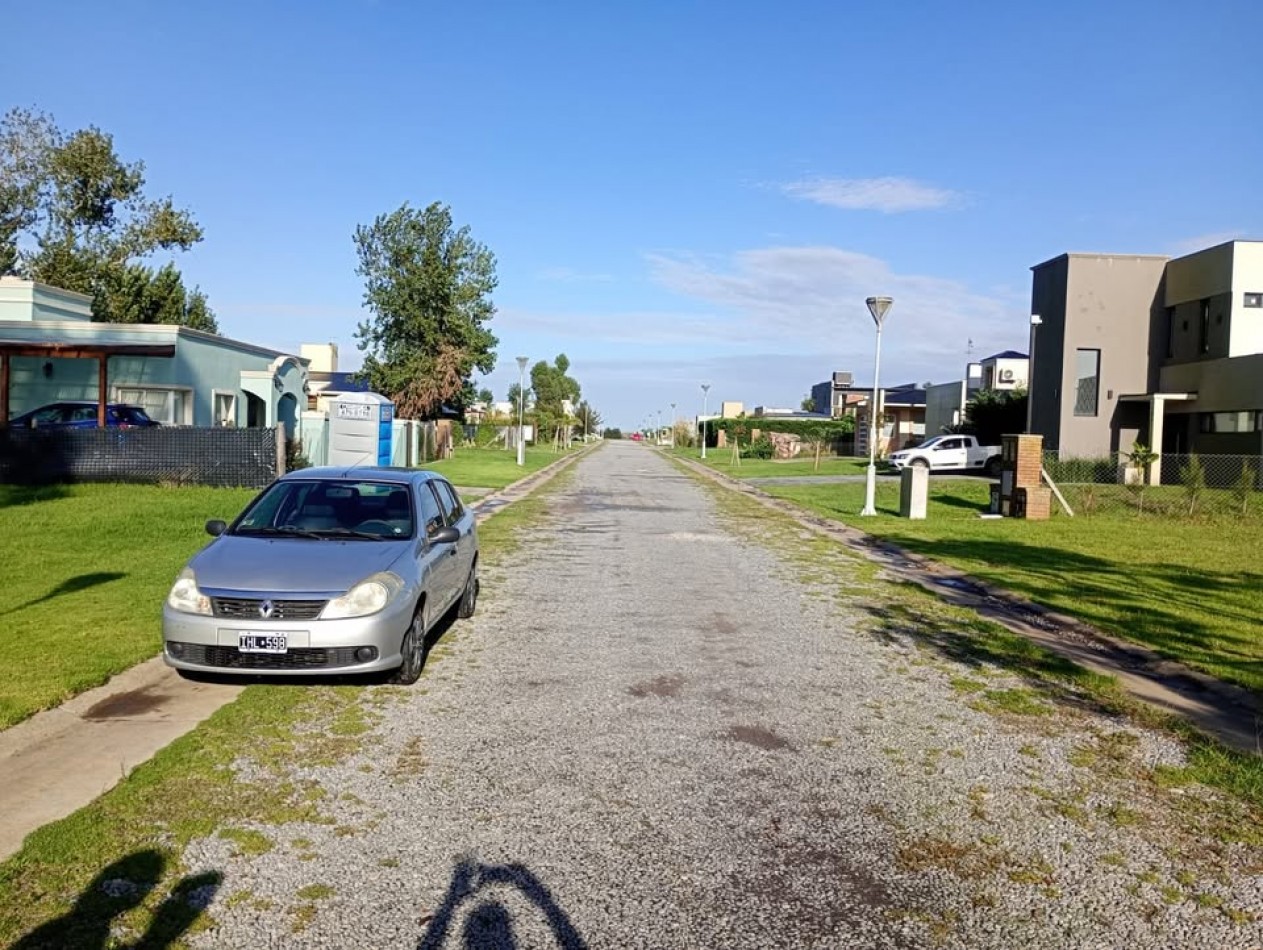 TERRENO EN BARRIO LA AURELIA