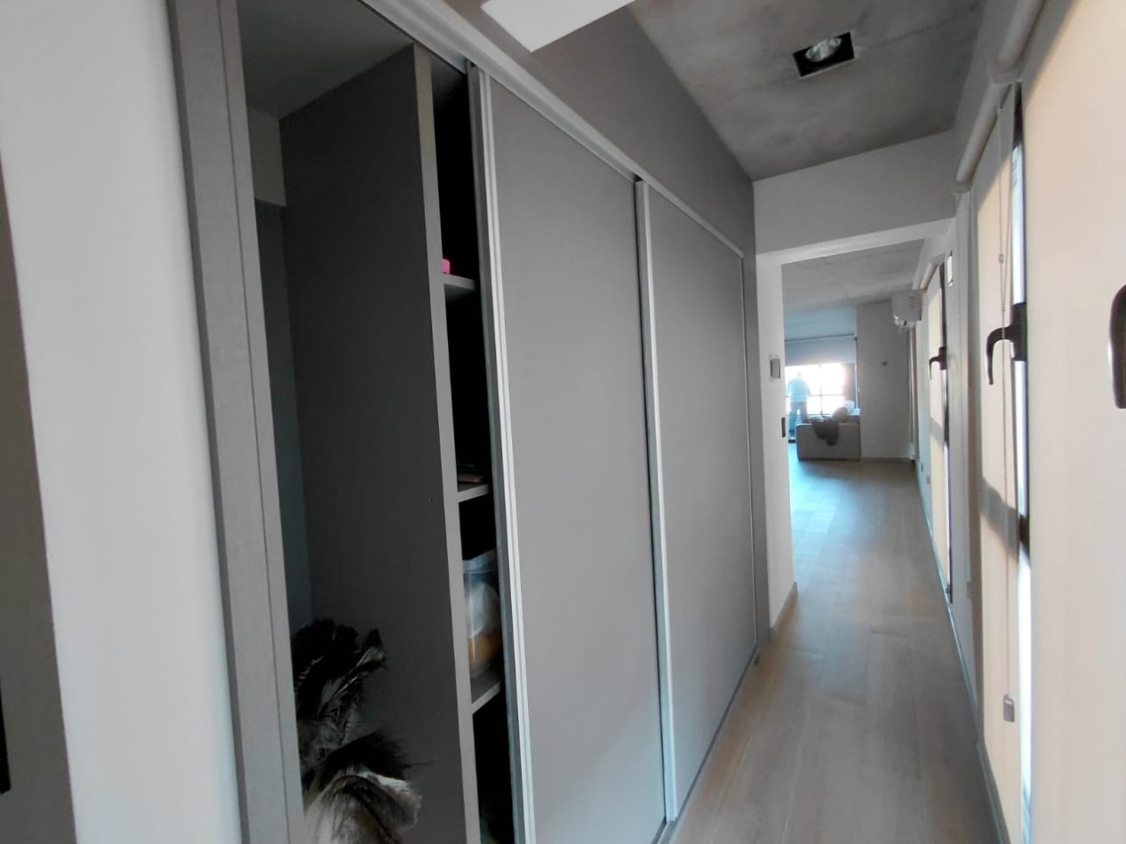 DEPARTAMENTO AL FRENTE CON BALCON SALIENTE ,COCHERA, AMUEBLADO Y AMENITIES