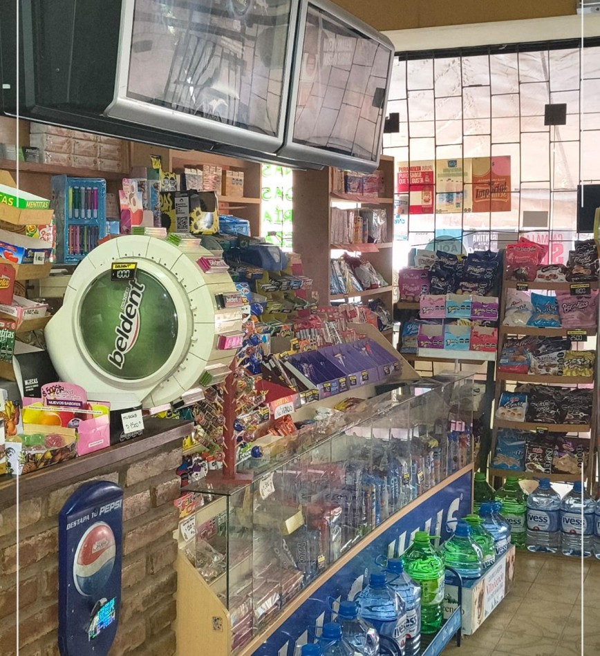 OPORTUNIDAD PERMUTA.. LOCAL DE 82M² PERMUTA POR DEPTO Y O VEHICULO