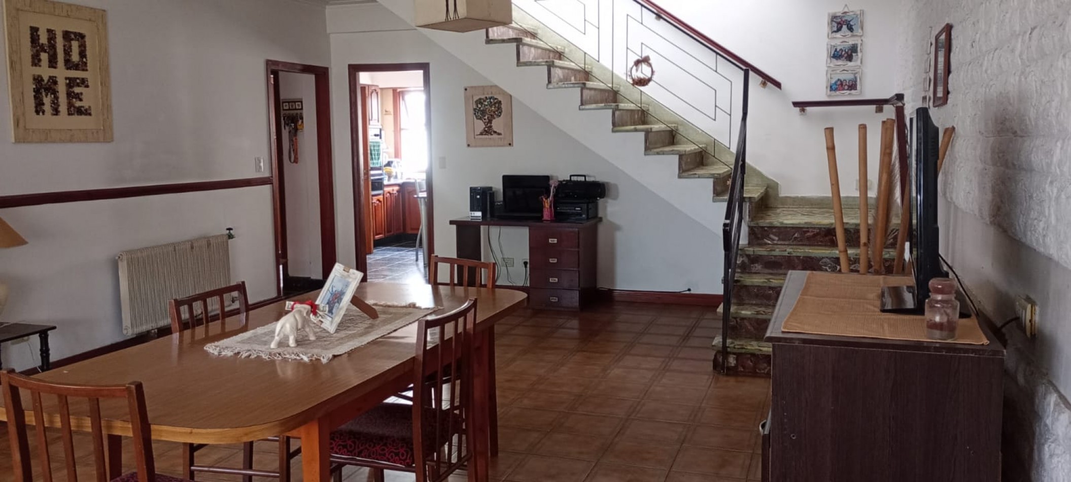 VENTA CASA 6 AMBIENTES AL FRENTE