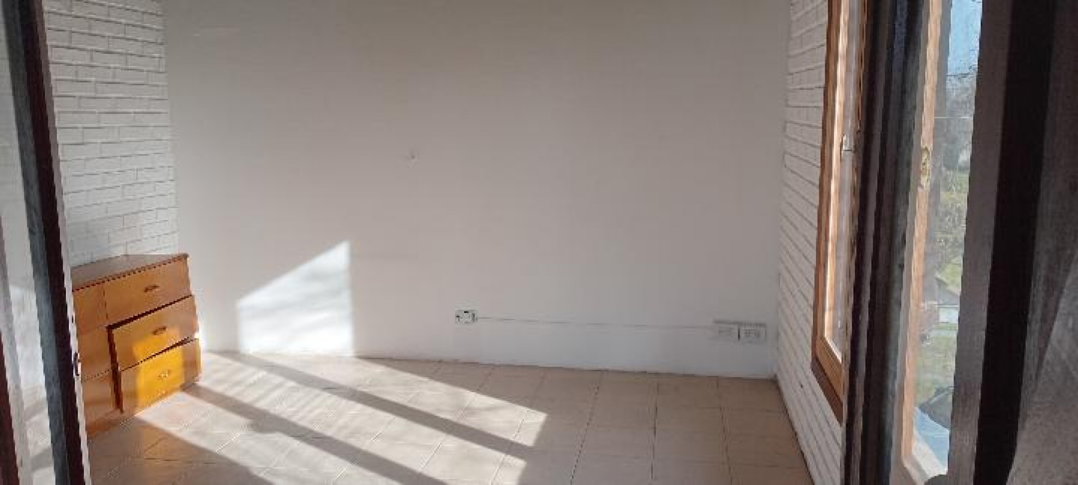Alquiler casa 4 ambientes con garaje, patio y parrilla - Barrio Lopez de Gomara