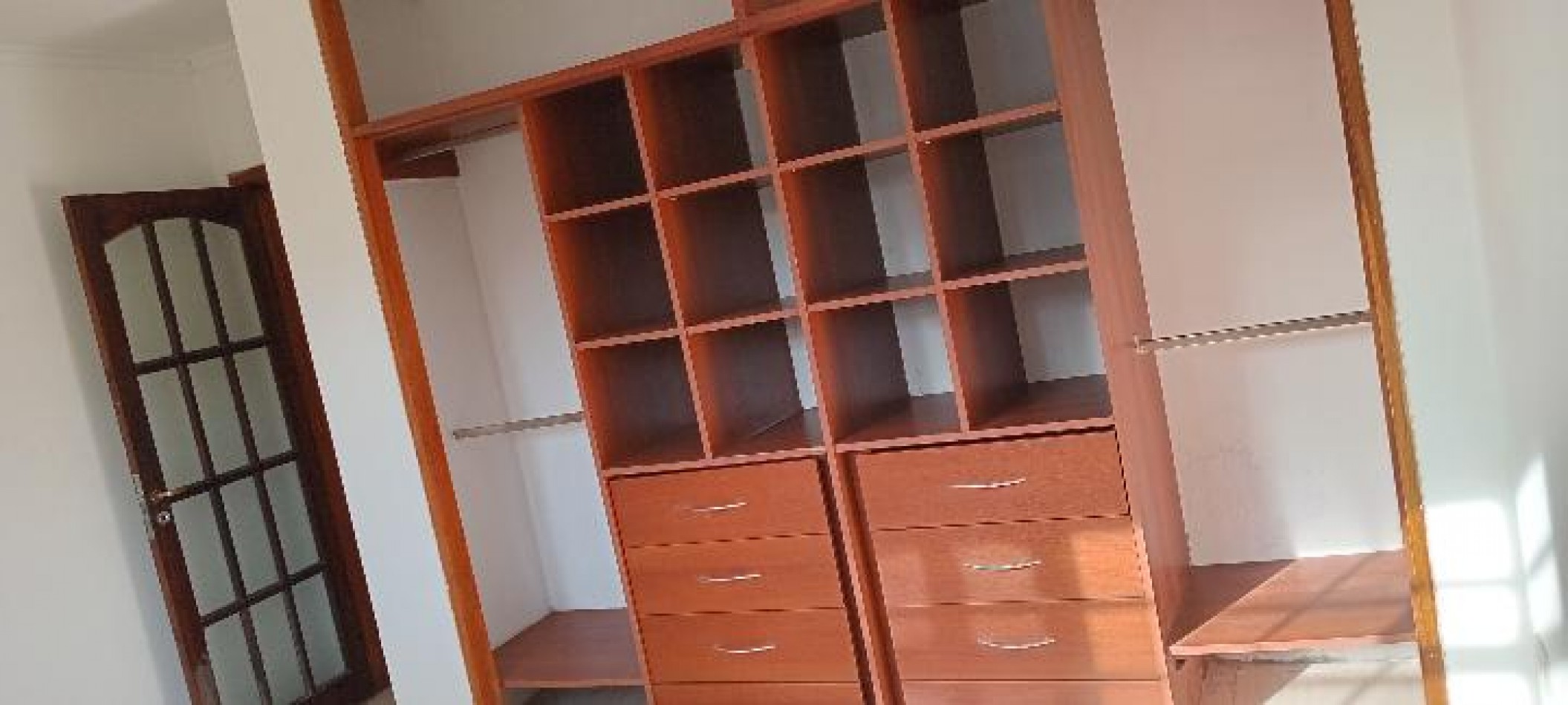Alquiler casa 4 ambientes con garaje, patio y parrilla - Barrio Lopez de Gomara