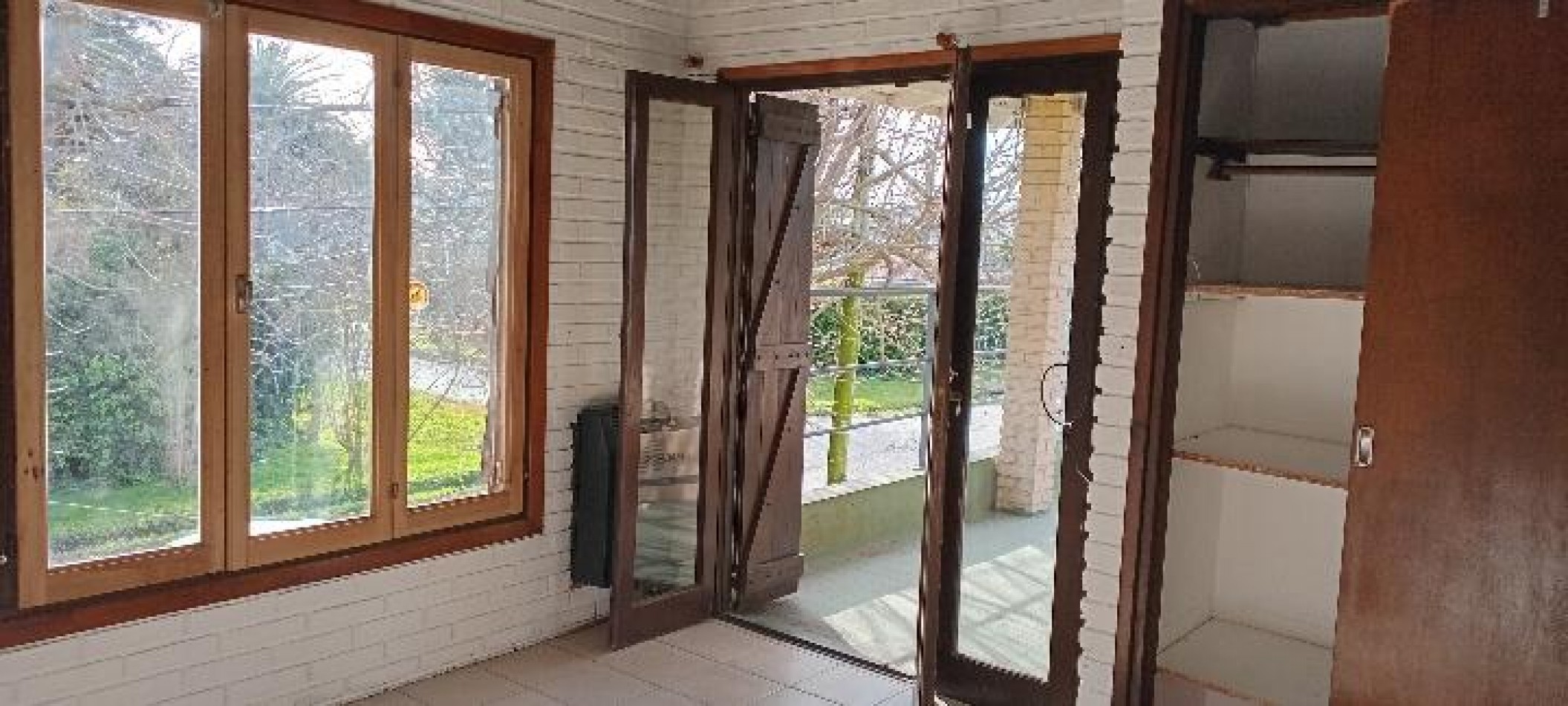 Alquiler casa 4 ambientes con garaje, patio y parrilla - Barrio Lopez de Gomara