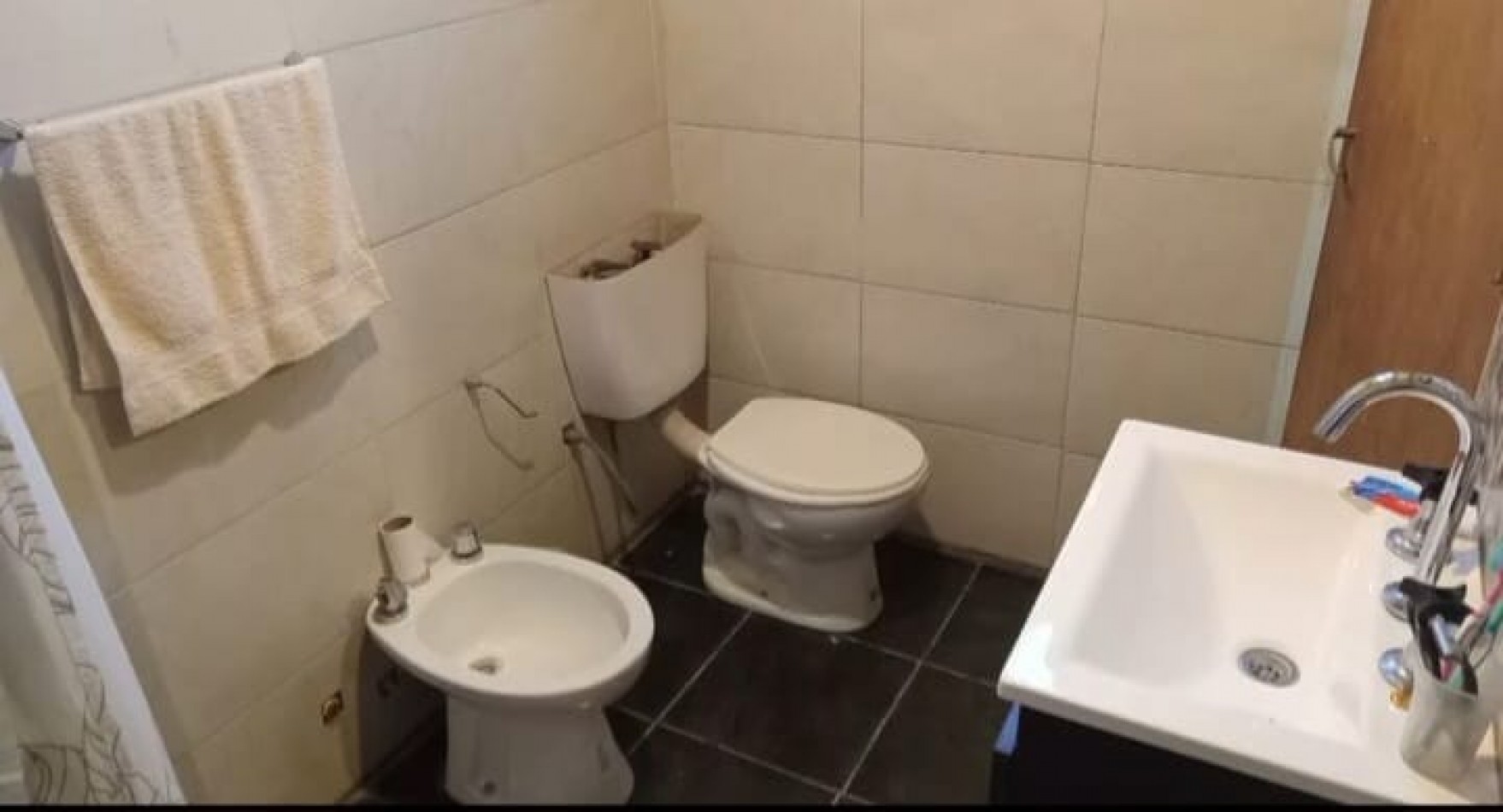  VENTA OPORTUNIDAD CASA + LOCAL + POTENCIAL DE AMPLIACION | BARRIO LOS ACANTILADOS 