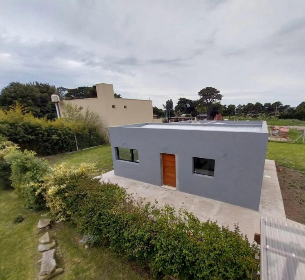CASA EN VENTA EN ACANTILADOS CONSTRUIDA SOBRE DOS LOTES