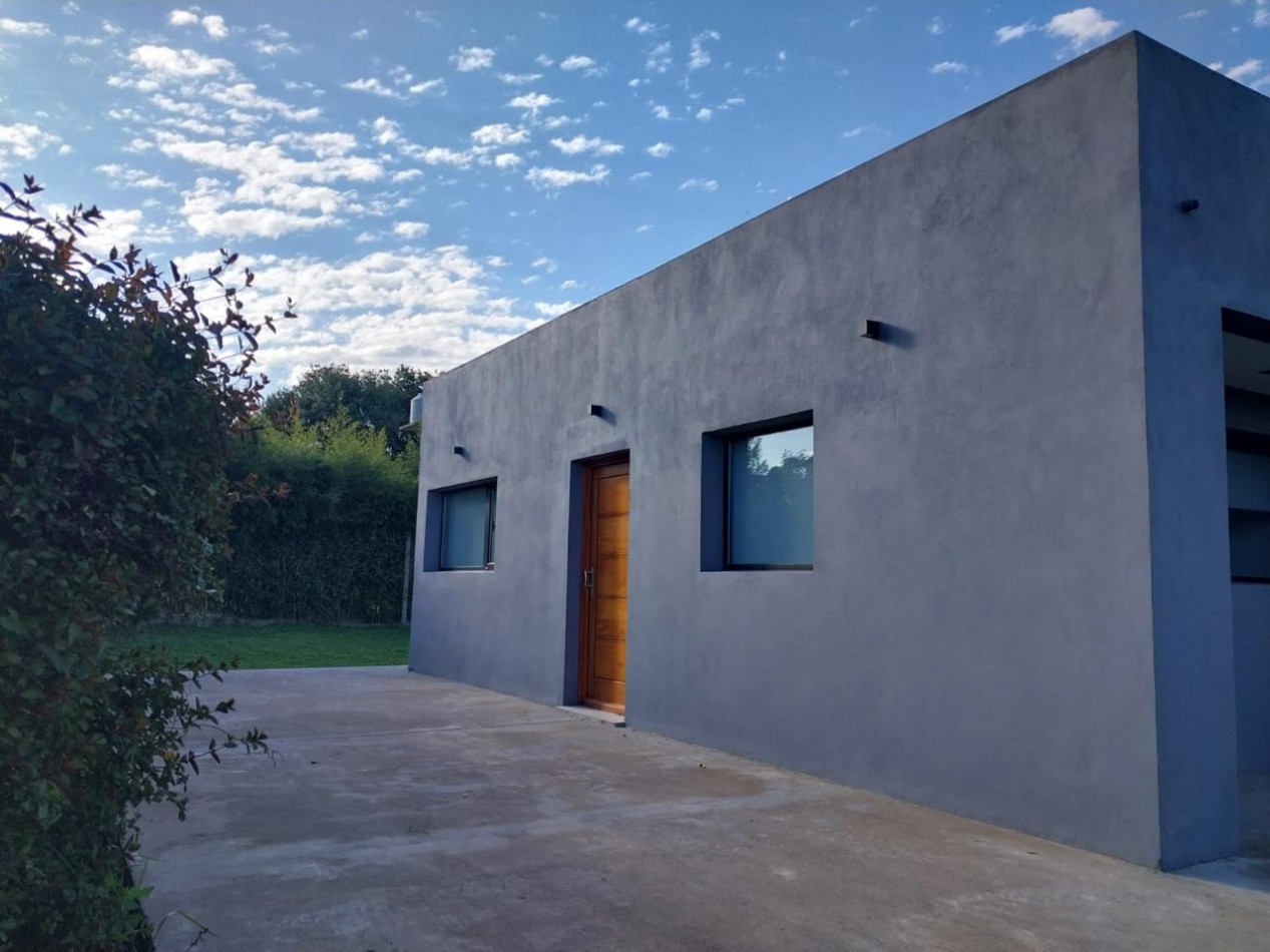 CASA EN VENTA EN ACANTILADOS CONSTRUIDA SOBRE DOS LOTES