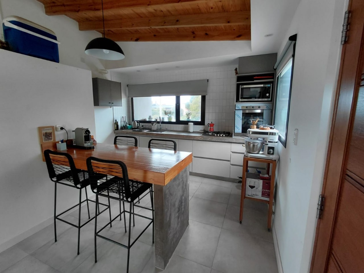 CASA EN VENTA EN ACANTILADOS CONSTRUIDA SOBRE DOS LOTES