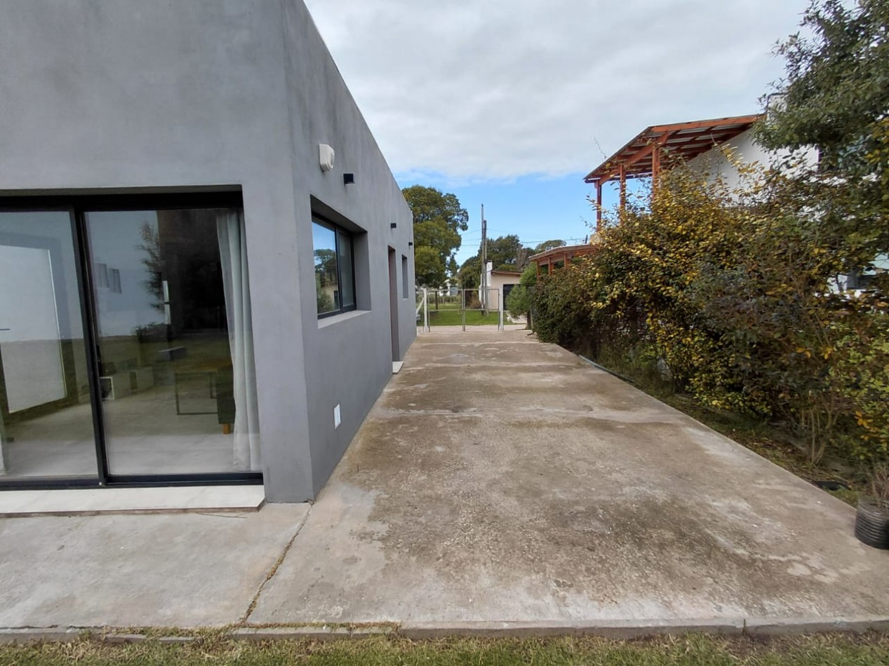CASA EN VENTA EN ACANTILADOS CONSTRUIDA SOBRE DOS LOTES