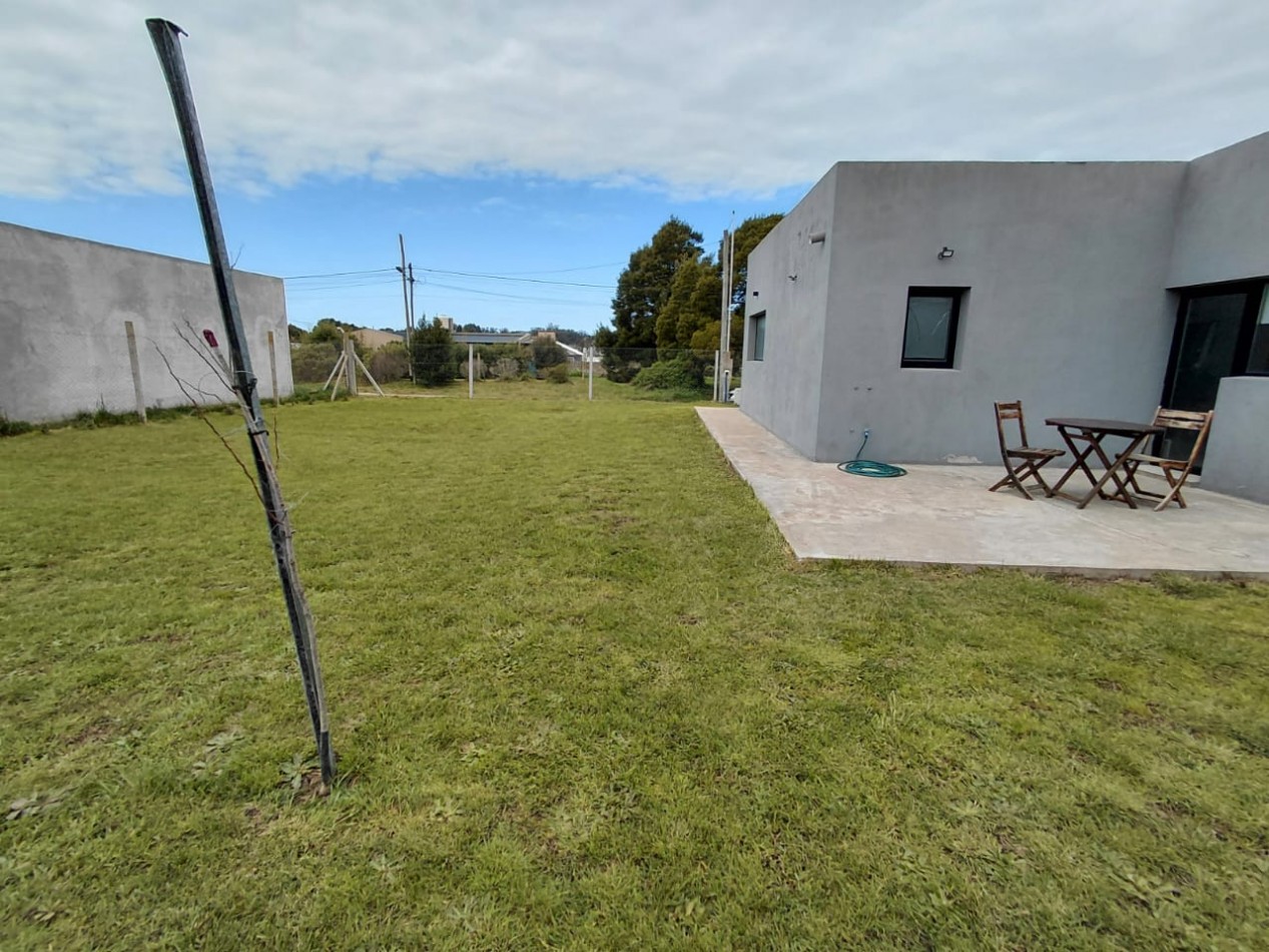 CASA EN VENTA EN ACANTILADOS CONSTRUIDA SOBRE DOS LOTES