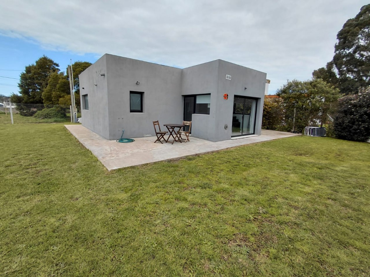 CASA EN VENTA EN ACANTILADOS CONSTRUIDA SOBRE DOS LOTES