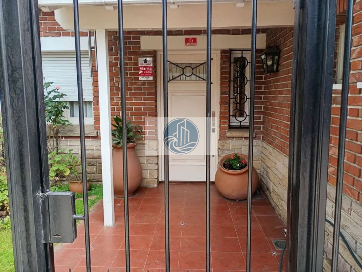 CHALET CON DTO 2 AMB. PARA MULTIPLES USOS ZONA COMERCIAL