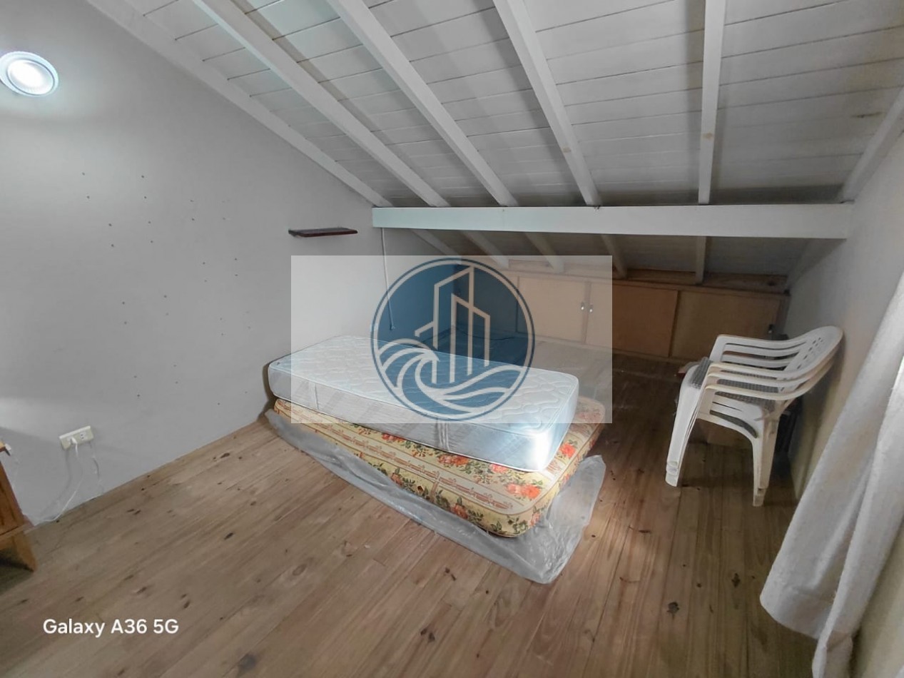 VENTA CHALET 4 AMBIENTES EN PUNTA MOGOTES A DOS CUADRAS DEL MAR OPORTUNIDAD !!!
