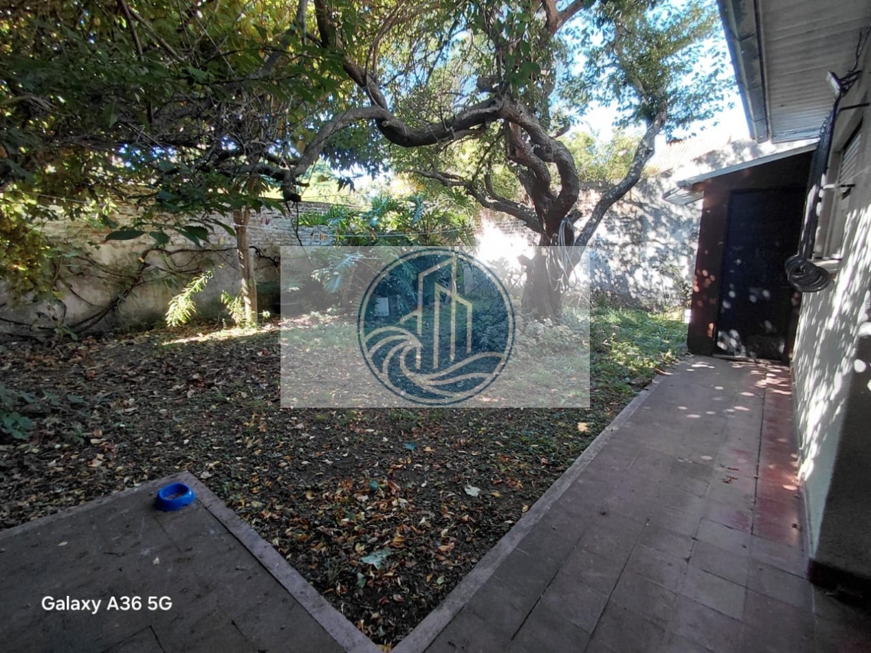 VENTA CHALET 4 AMBIENTES EN PUNTA MOGOTES A DOS CUADRAS DEL MAR OPORTUNIDAD !!!