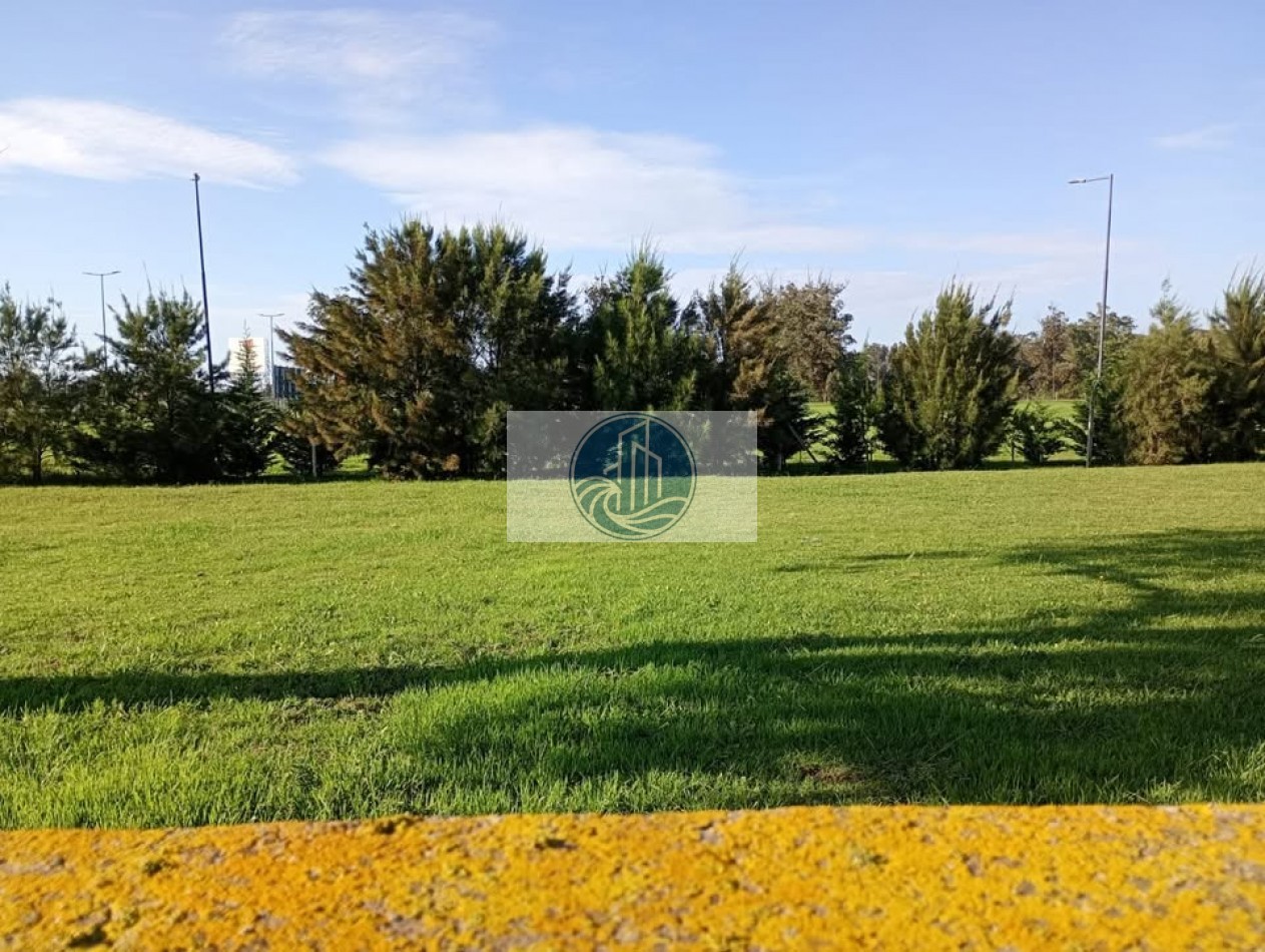 TERRENO EN BARRIO LA AURELIA