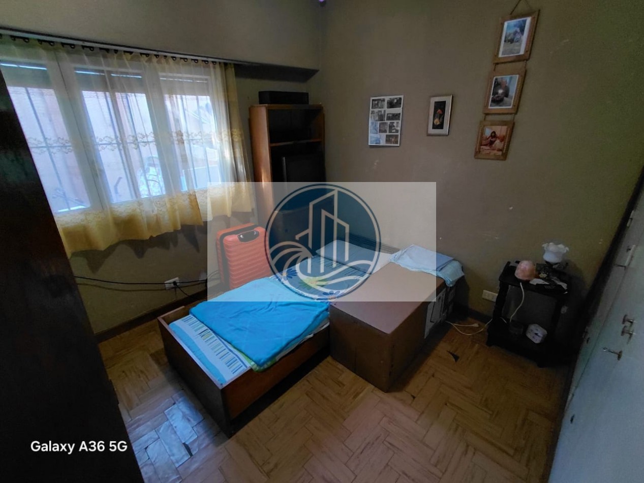 VENTA CHALET 4 AMBIENTES EN PUNTA MOGOTES A DOS CUADRAS DEL MAR OPORTUNIDAD !!!
