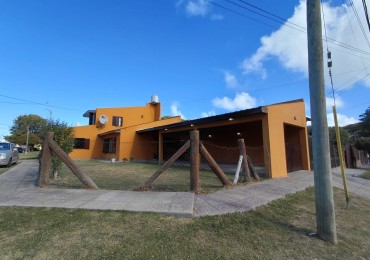 VENTA CASA EN BARRIO PLAYA SERENA EN DOS PLANTAS CON GALERIA Y JARDIN