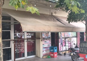 OPORTUNIDAD PERMUTA.. LOCAL DE 82M² PERMUTA POR DEPTO Y O VEHICULO
