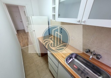 MONOAMBIENTE AL FRENTE PLAZA COLON